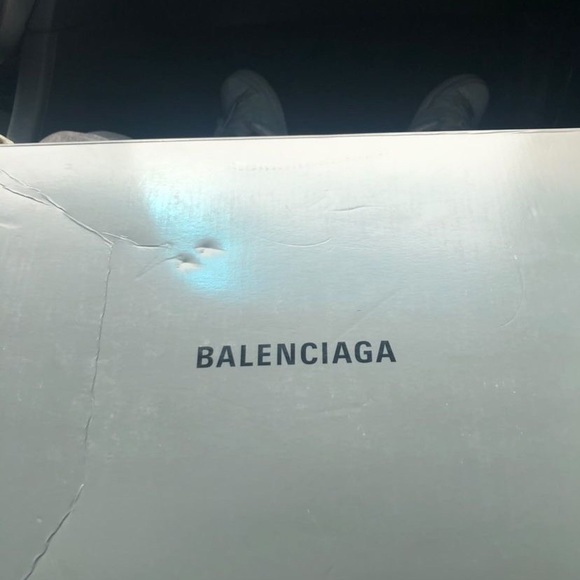 Really can’t fit them so why not just sell them. ( WORN ONCE) - Picture 4 of 5